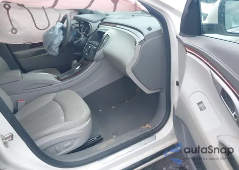 2010 Buick Lacrosse Cxl z USA, uszkodzony, nr VIN 1G4GC5EG2AF200252